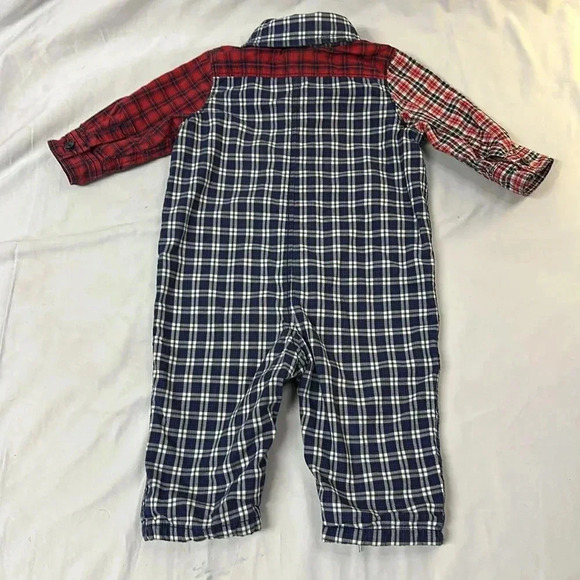 GAP - long sleeve button down Plaid Romper/Jumpsuit. Size 3-6 months - Picture 3 of 3
